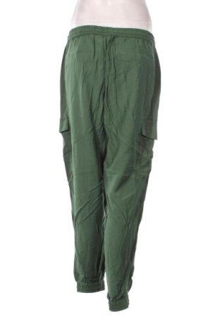 Damenhose Unbranded, Größe L, Farbe Grün, Preis 31,99 €