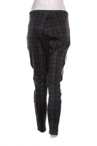 Pantaloni de femei Zara Trafaluc, Mărime XL, Culoare Multicolor, Preț 72,03 Lei