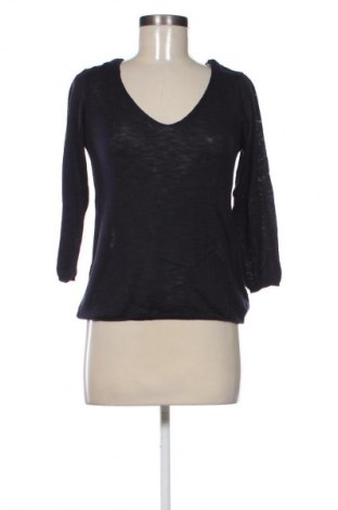 Damski sweter Lefties, Rozmiar S, Kolor Niebieski, Cena 66,65 zł