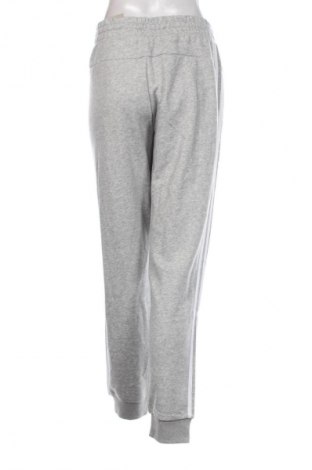 Pantaloni trening de femei Adidas, Mărime L, Culoare Gri, Preț 322,99 Lei