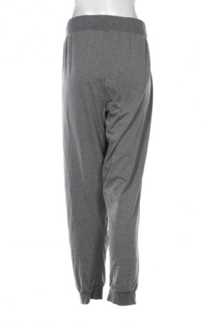 Дамско спортно долнище Bpc Bonprix Collection, Размер 3XL, Цвят Сив, Цена 28,12 лв.