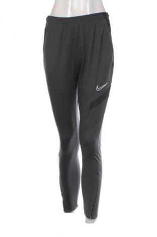 Damskie spodnie sportowe Nike, Rozmiar S, Kolor Szary, Cena 134,99 zł