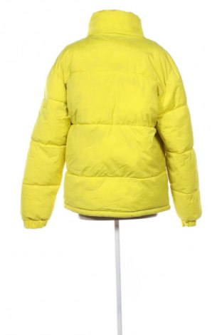 Дамско яке Bershka, Размер L, Цвят Зелен, Цена 47,99 лв.