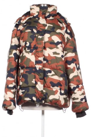 Dámská bunda  Urban Classics, Velikost XL, Barva Vícebarevné, Cena  1 866,00 Kč