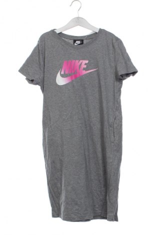 Dětské šaty  Nike, Velikost 10-11y/ 146-152 cm, Barva Šedá, Cena  519,00 Kč