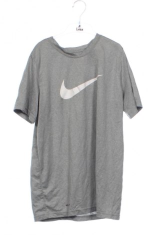 Παιδικό μπλουζάκι Nike, Μέγεθος 11-12y/ 152-158 εκ., Χρώμα Γκρί, Τιμή 15,99 €