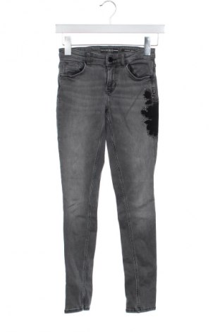 Παιδικά τζίν Guess, Μέγεθος 11-12y/ 152-158 εκ., Χρώμα Γκρί, Τιμή 24,55 €