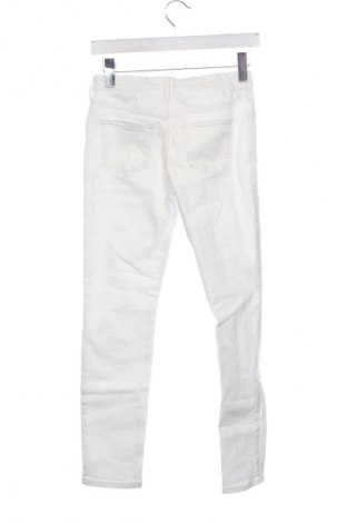Kinderjeans H&M, Größe 10-11y/ 146-152 cm, Farbe Weiß, Preis € 16,37