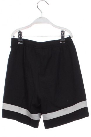 Παιδικό κοντό παντελόνι Nike, Μέγεθος 7-8y/ 128-134 εκ., Χρώμα Μαύρο, Τιμή 13,81 €