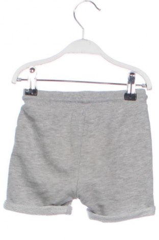 Kinder Shorts Reserved, Größe 9-12m/ 74-80 cm, Farbe Grau, Preis € 7,19