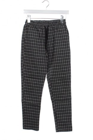 Παιδικό κοντό παντελόνι Unbranded, Μέγεθος 7-8y/ 128-134 εκ., Χρώμα Πολύχρωμο, Τιμή 7,16 €