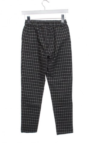 Παιδικό κοντό παντελόνι Unbranded, Μέγεθος 7-8y/ 128-134 εκ., Χρώμα Πολύχρωμο, Τιμή 7,16 €