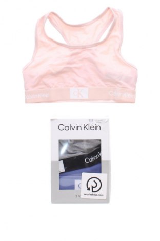 Detský komplet  Calvin Klein, Veľkosť 8-9y/ 134-140 cm, Farba Viacfarebná, Cena  39,95 €