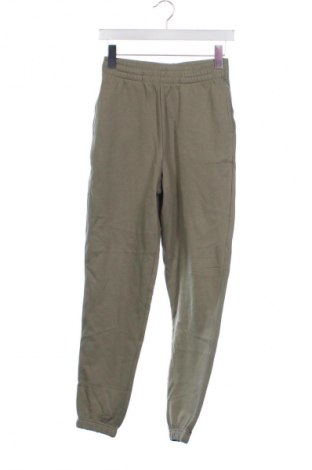Kinder Sporthose New Look, Größe 11-12y/ 152-158 cm, Farbe Grün, Preis € 18,99