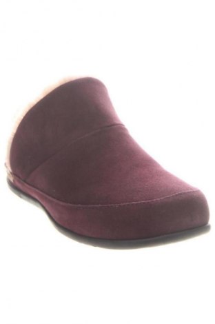 Pantofle Strive Footwear, Velikost 38, Barva Červená, Cena  2 279,00 Kč