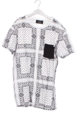 Pánské tričko  Bershka, Velikost XS, Barva Vícebarevné, Cena  241,00 Kč