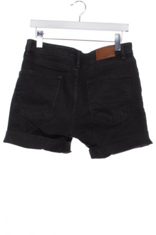 Pantaloni scurți de bărbați Pull&Bear, Mărime M, Culoare Negru, Preț 76,00 Lei