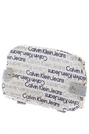 Νεσεσέρ Calvin Klein Jeans, Χρώμα Πολύχρωμο, Τιμή 14,99 €