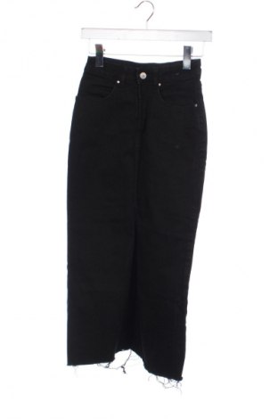Φούστα Cropp, Μέγεθος XS, Χρώμα Μαύρο, Τιμή 20,97 €