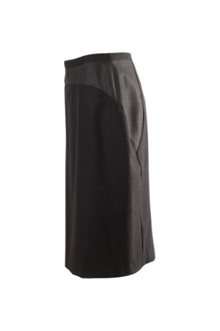 Пола Max Mara, Размер L, Цвят Черен, Цена 499,99 лв.