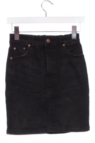 Rock Stradivarius, Größe XS, Farbe Schwarz, Preis 14,77 €