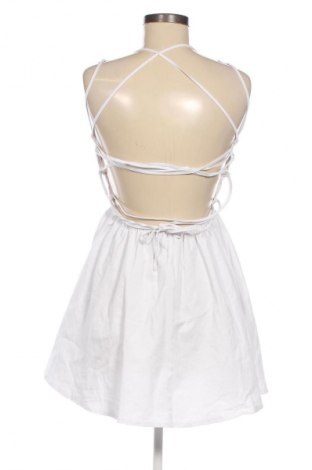 Φόρεμα ASOS, Μέγεθος M, Χρώμα Λευκό, Τιμή 24,55 €