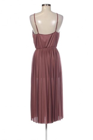 Kleid About You, Größe M, Farbe Aschrosa, Preis € 43,99