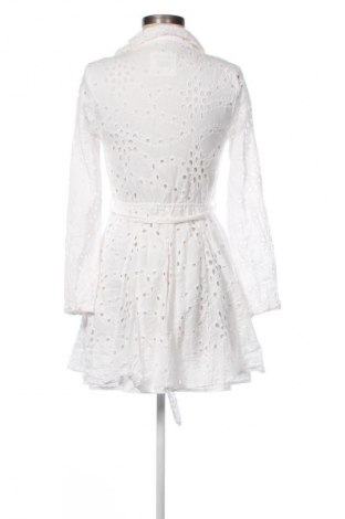Kleid Amisu, Größe S, Farbe Weiß, Preis € 14,83