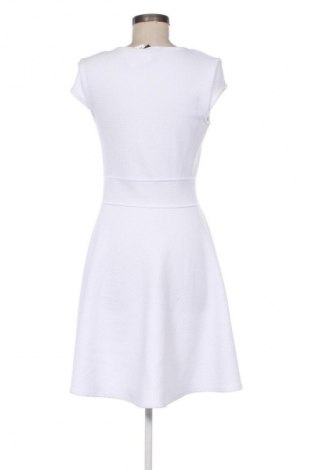 Šaty  Armani Exchange, Velikost M, Barva Bílá, Cena  1 633,00 Kč