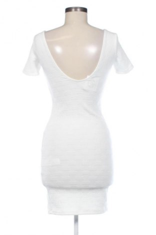 Sukienka Bershka, Rozmiar M, Kolor Biały, Cena 66,39 zł