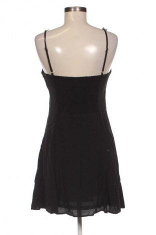 Kleid Bershka, Größe L, Farbe Schwarz, Preis € 32,99