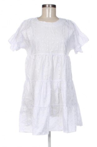 Φόρεμα Boohoo, Μέγεθος M, Χρώμα Λευκό, Τιμή 14,83 €