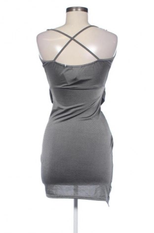 Kleid Boohoo, Größe S, Farbe Grau, Preis € 14,83