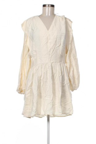Šaty  By Malene Birger, Veľkosť M, Farba Kremová, Cena  104,86 €