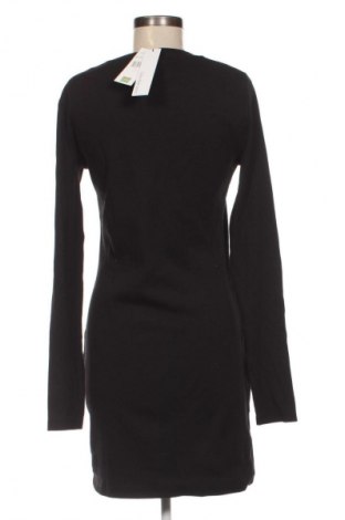 Šaty  Calvin Klein Jeans, Veľkosť L, Farba Čierna, Cena  77,95 €