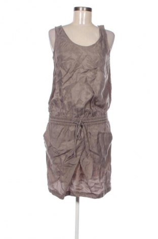 Kleid Calvin Klein Jeans, Größe M, Farbe Grau, Preis € 34,79