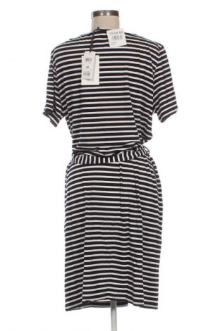 Kleid Cartoon, Größe XL, Farbe Mehrfarbig, Preis € 32,99
