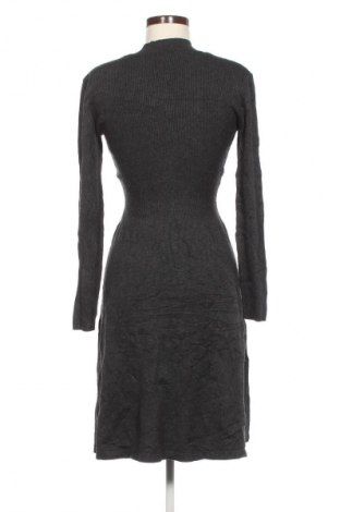 Kleid Clockhouse, Größe L, Farbe Grau, Preis 20,99 €