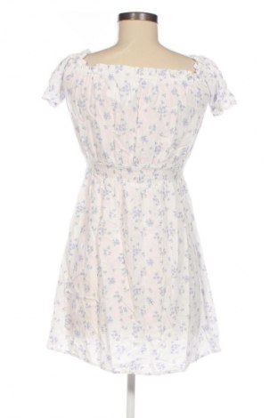 Kleid Cropp, Größe M, Farbe Mehrfarbig, Preis 24,57 €