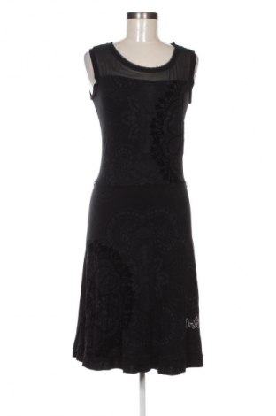 Sukienka Desigual, Rozmiar S, Kolor Czarny, Cena 189,00 zł