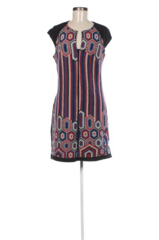 Рокля Desigual, Размер L, Цвят Многоцветен, Цена 82,99 лв.