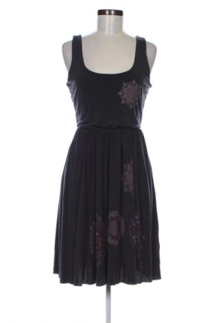 Rochie Desigual, Mărime M, Culoare Multicolor, Preț 215,79 Lei