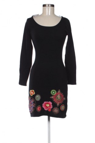 Sukienka Desigual, Rozmiar M, Kolor Czarny, Cena 188,76 zł