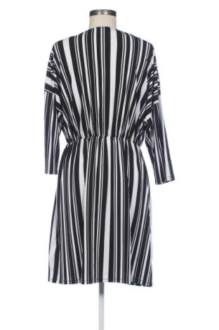 Kleid Esmara, Größe XL, Farbe Mehrfarbig, Preis 26,00 €