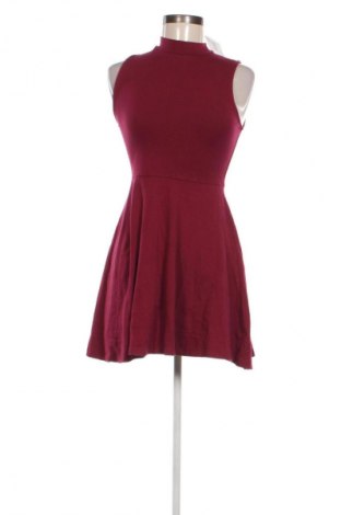 Rochie Forever 21, Mărime M, Culoare Roșu, Preț 71,05 Lei