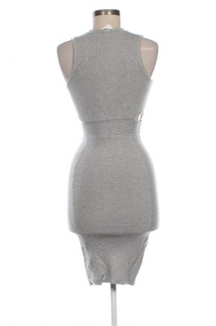 Šaty  Guess, Veľkosť XS, Farba Sivá, Cena  55,95 €