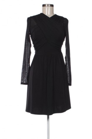 Sukienka Guess, Rozmiar S, Kolor Czarny, Cena 220,66 zł