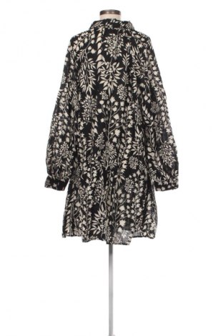 Рокля H&M, Размер XXL, Цвят Многоцветен, Цена 48,00 лв.