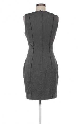 Kleid H&M, Größe M, Farbe Mehrfarbig, Preis 14,77 €