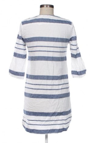 Рокля H&M, Размер XS, Цвят Многоцветен, Цена 29,33 лв.